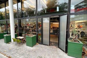 Lovelocks Coffee Shop