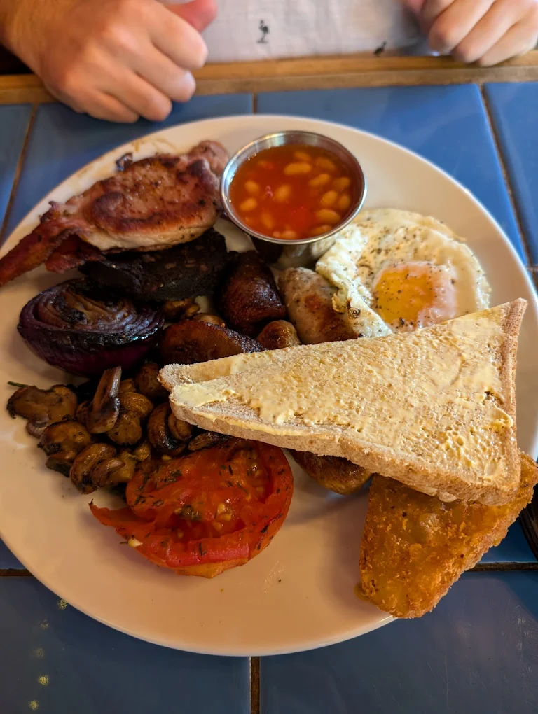 unnamed – 2025-08-28T134215.940