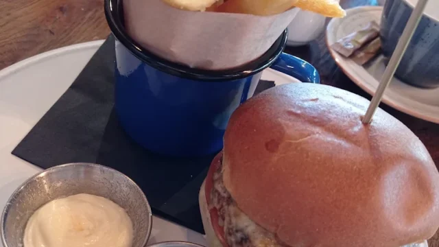 unnamed – 2025-09-01T124957.292